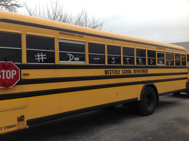 DStrong Bus